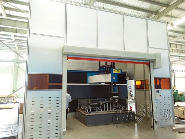 用鋁型材定做的設(shè)備防護罩有哪些優(yōu)勢？