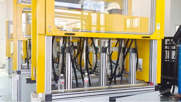 汽車膠條機(jī)工作臺 汽車膠條機(jī)工作臺