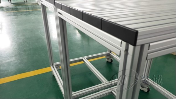 實(shí)驗(yàn)室鋁型材操作臺(tái) 實(shí)驗(yàn)室鋁型材操作臺(tái)